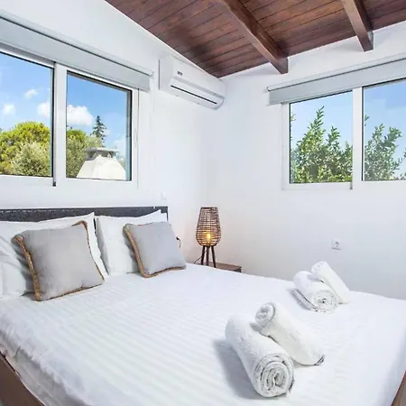 Villa Kalimera By The Sea