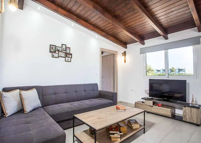 Kalimera By The Sea Villa *