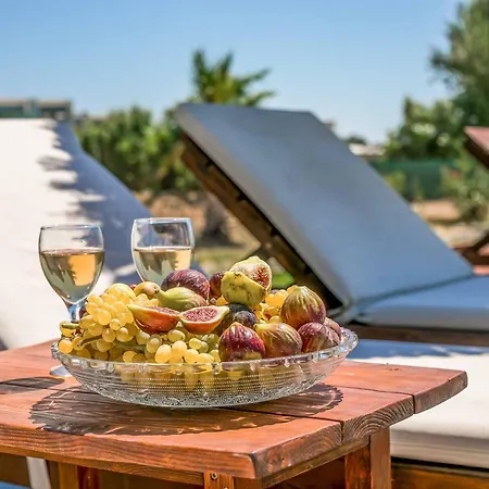 Kalimera By The Sea Villa *